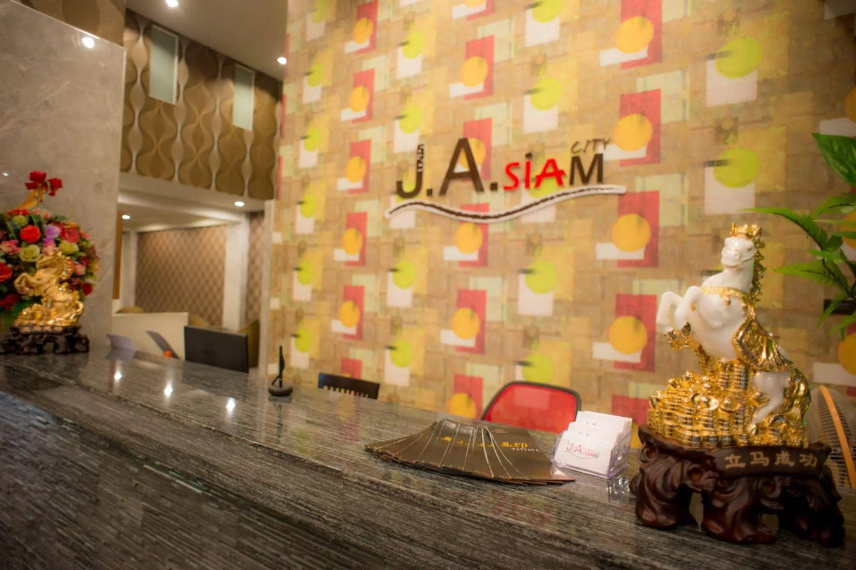 Collection O JA Siam City