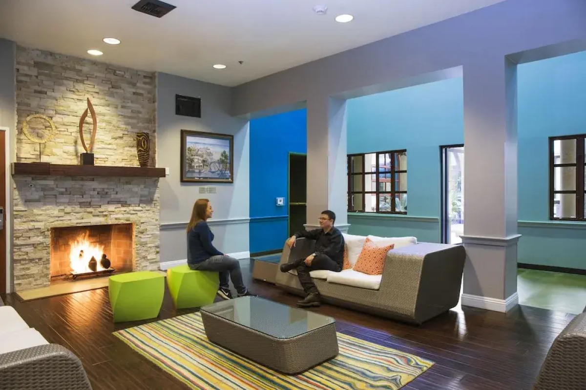 HI Los Angeles Santa Monica Hostel