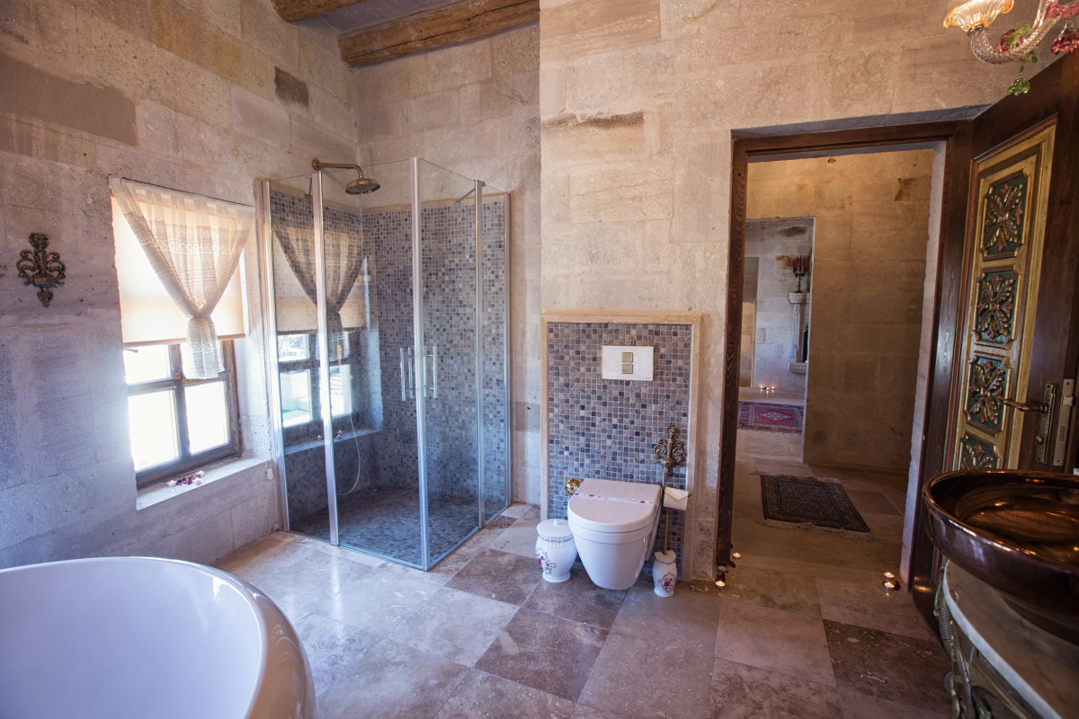 Elika Cave Suites & Spa