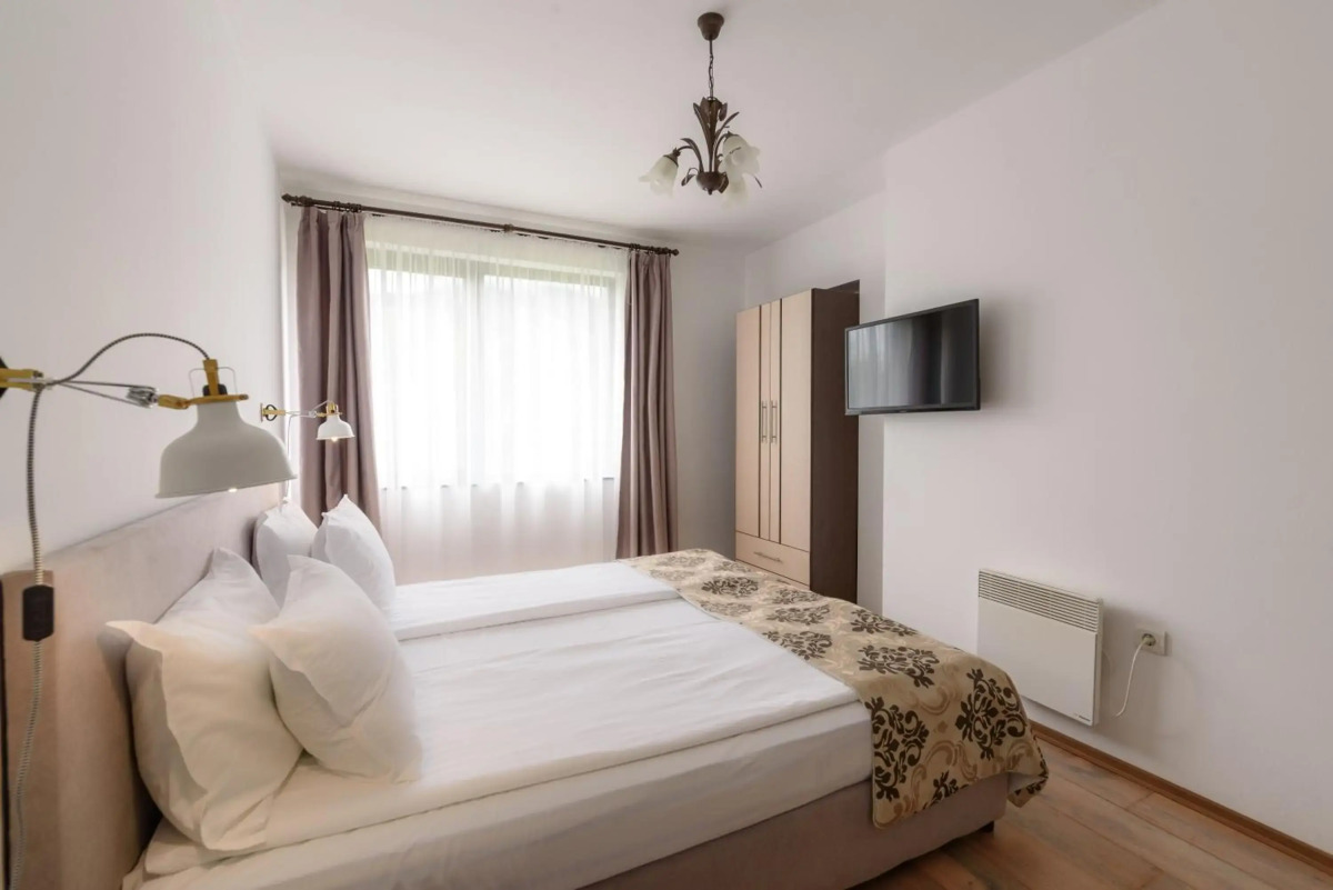 Grand Royale Apartment Complex & Spa