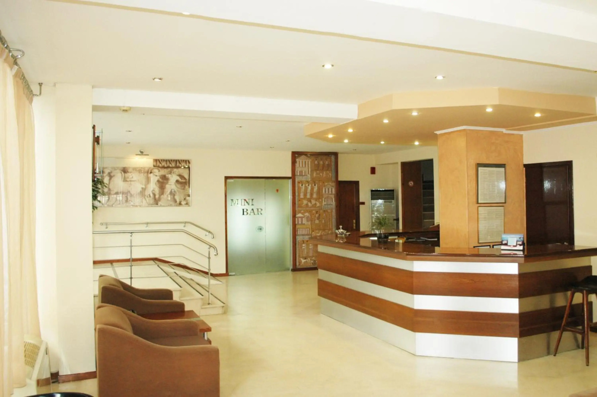 Omiros Hotel