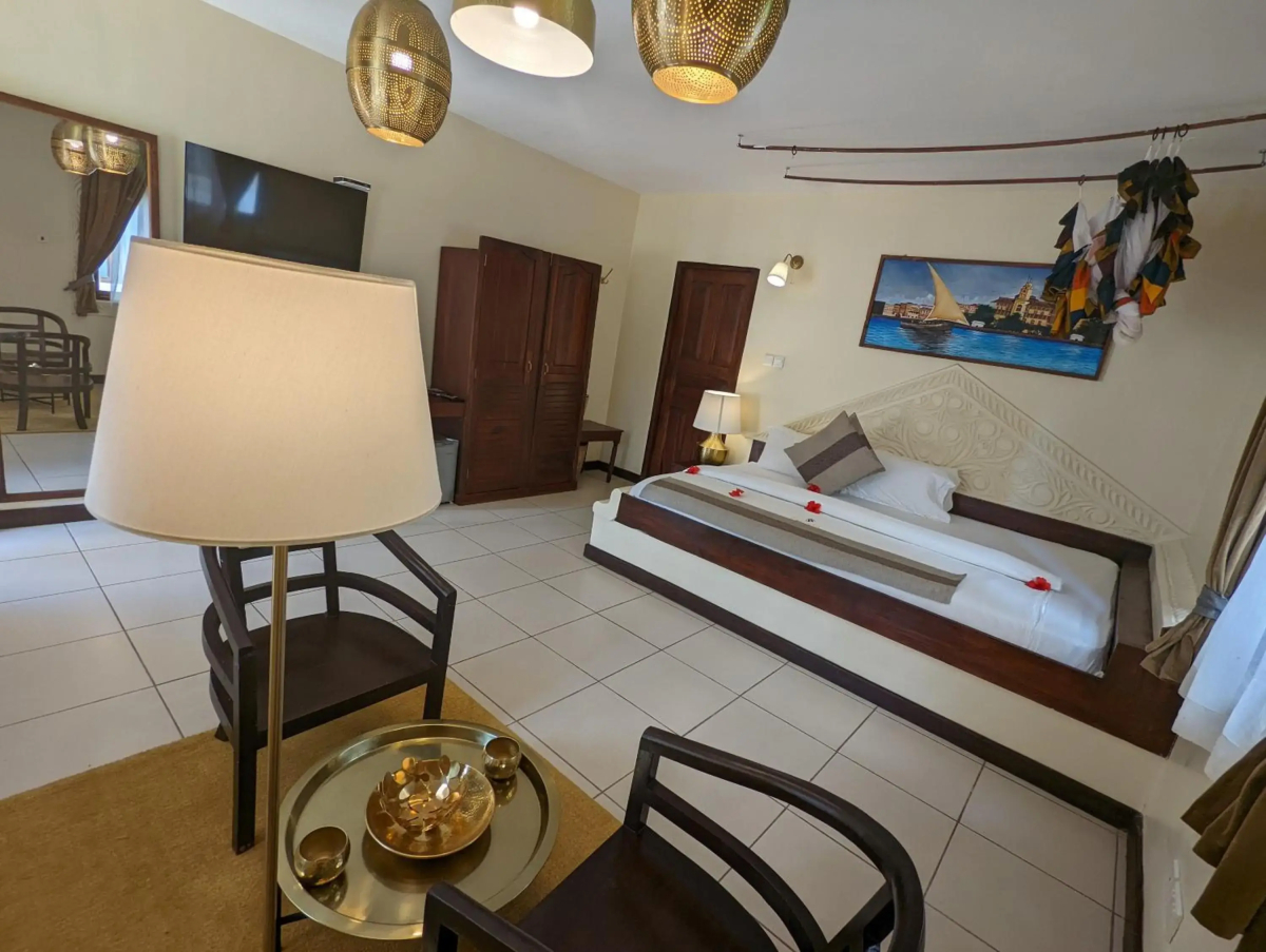 Smiles Beach Hotel