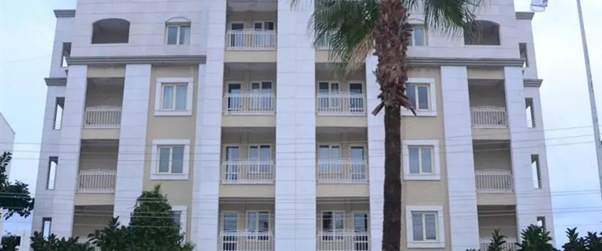 Almena Hotel