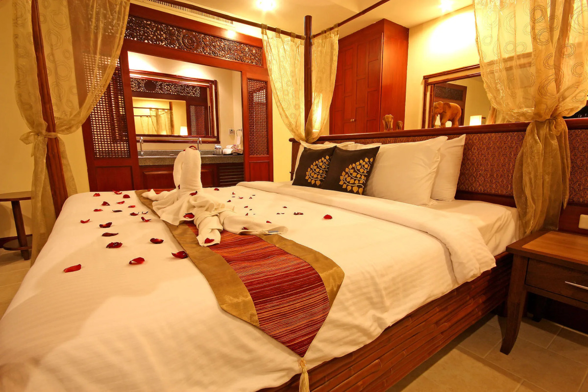 Villa Raya Private Pool Villas Resort