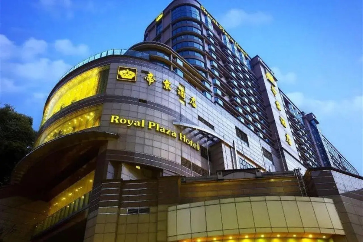 Royal Plaza Hotel