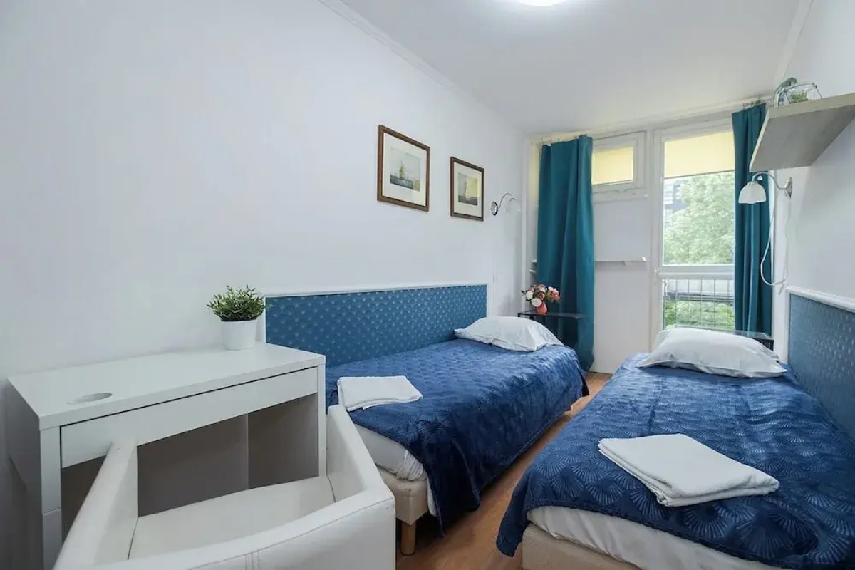 UNIT Warszawa Centrum Room by Metro Rondo ONZ