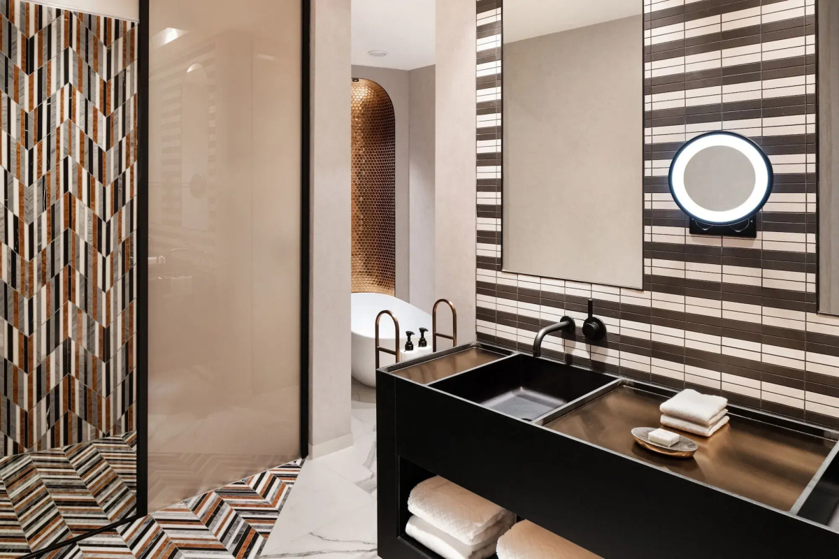 Paragraph Freedom Square, A Luxury Collection Hotel, Tbilisi