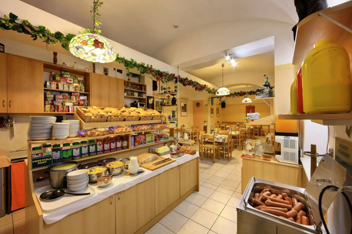 Hotel Golden City Garni
