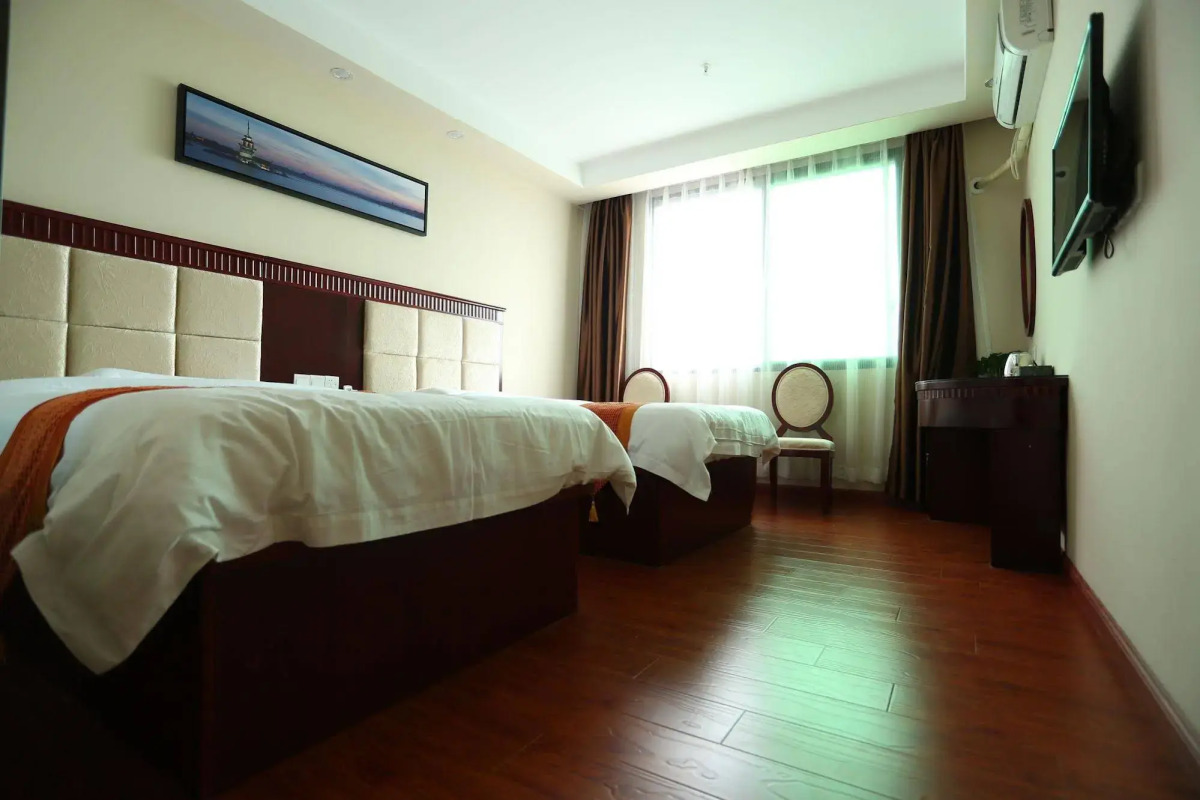 GreenTree Inn Guangzhou Baiyun International Airport Huaxi Road Express Hotel