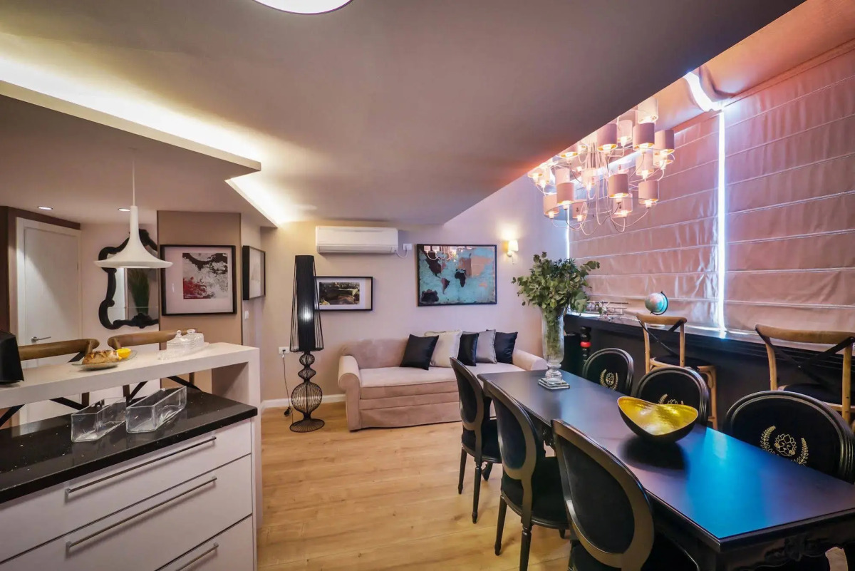 21st Floor 360 Suitop Hotel