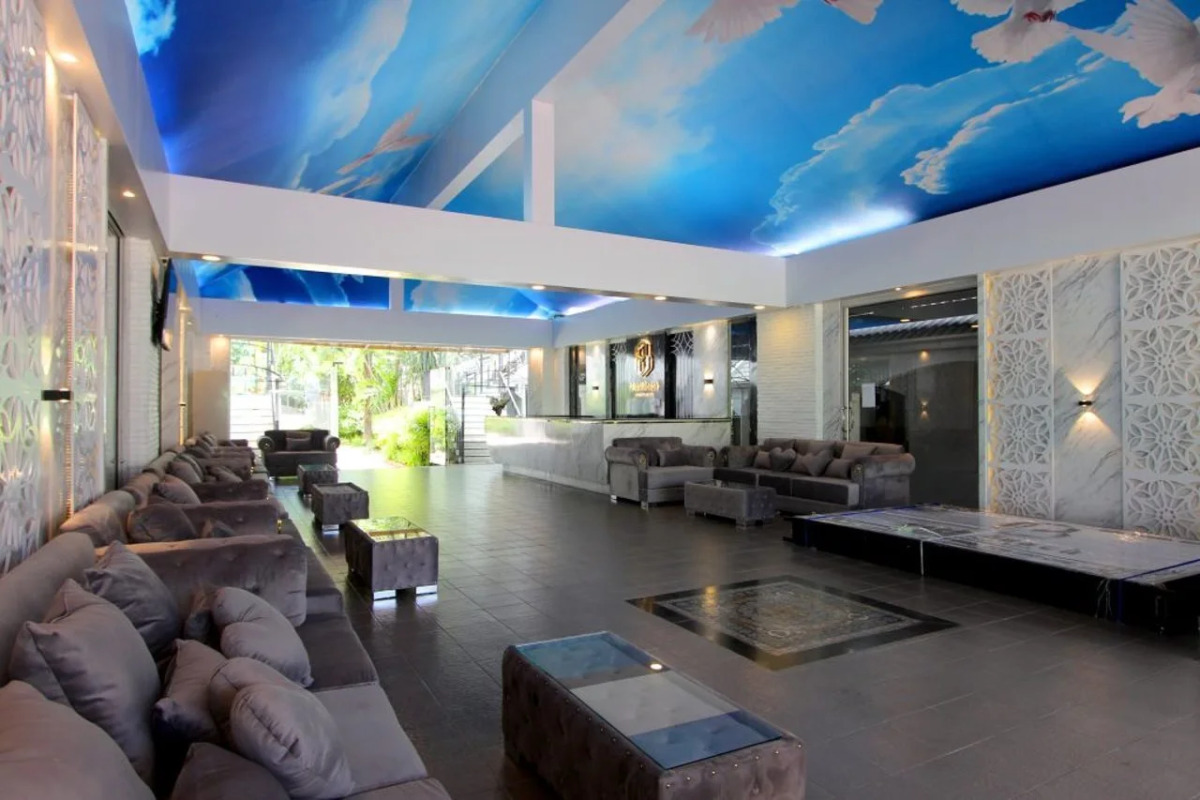 Pooh Beach Resort & Spa