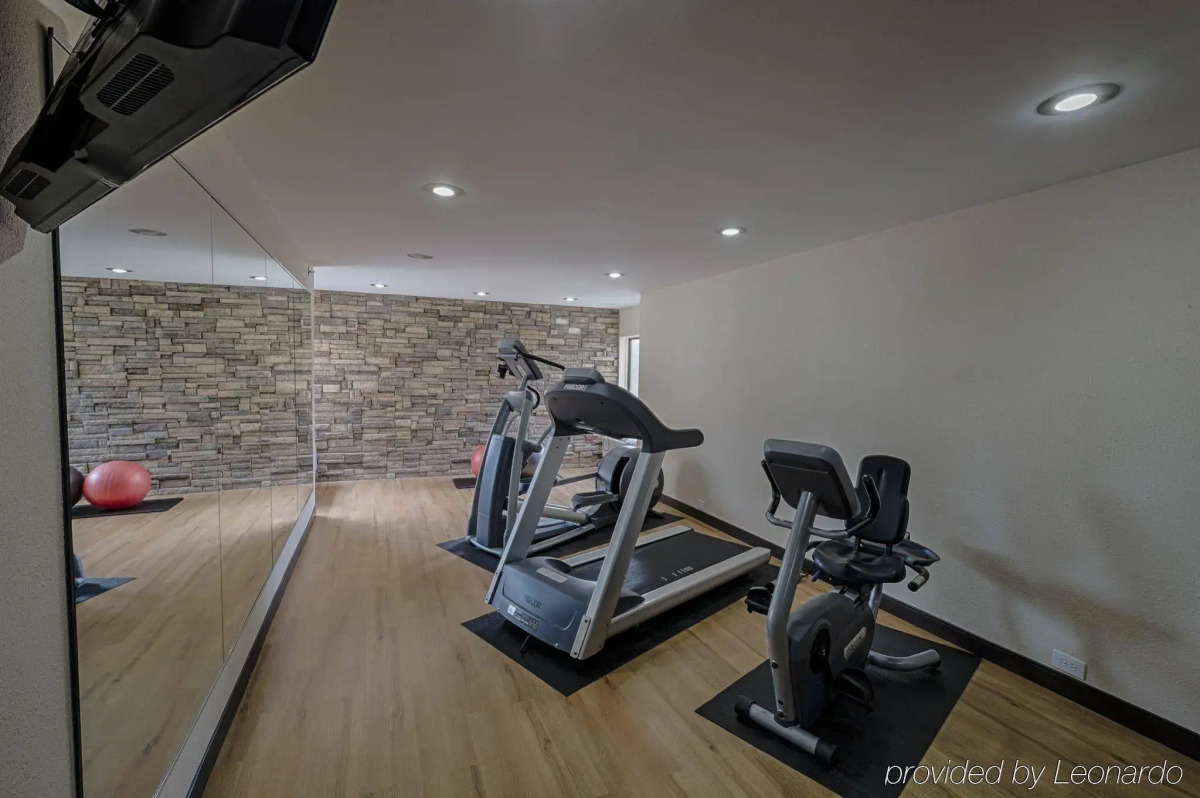 Red Roof Inn PLUS+ Houston - Energy Corridor