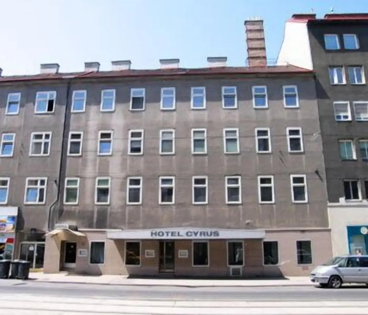 Hotel Cyrus