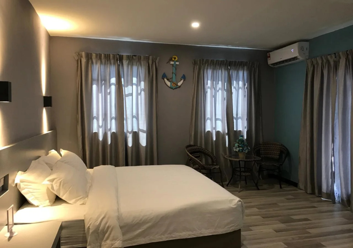 ang lee holiday stay