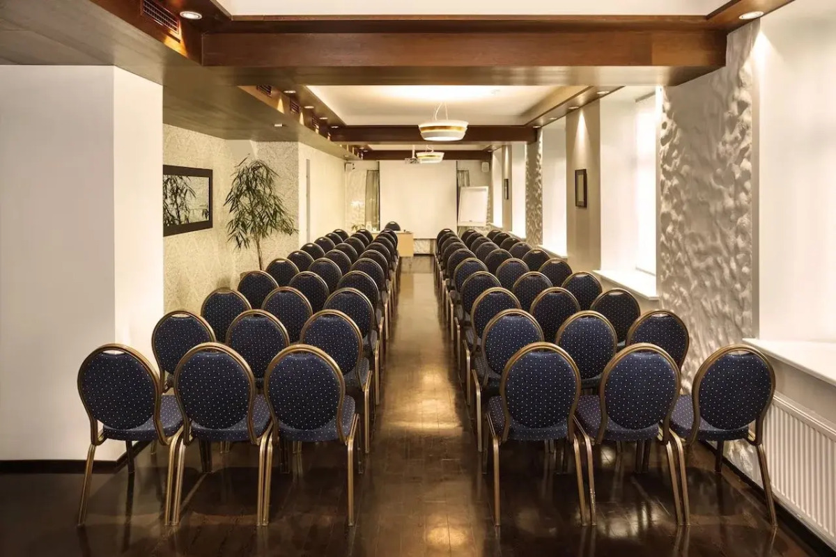 Kreutzwald Hotel Таллин