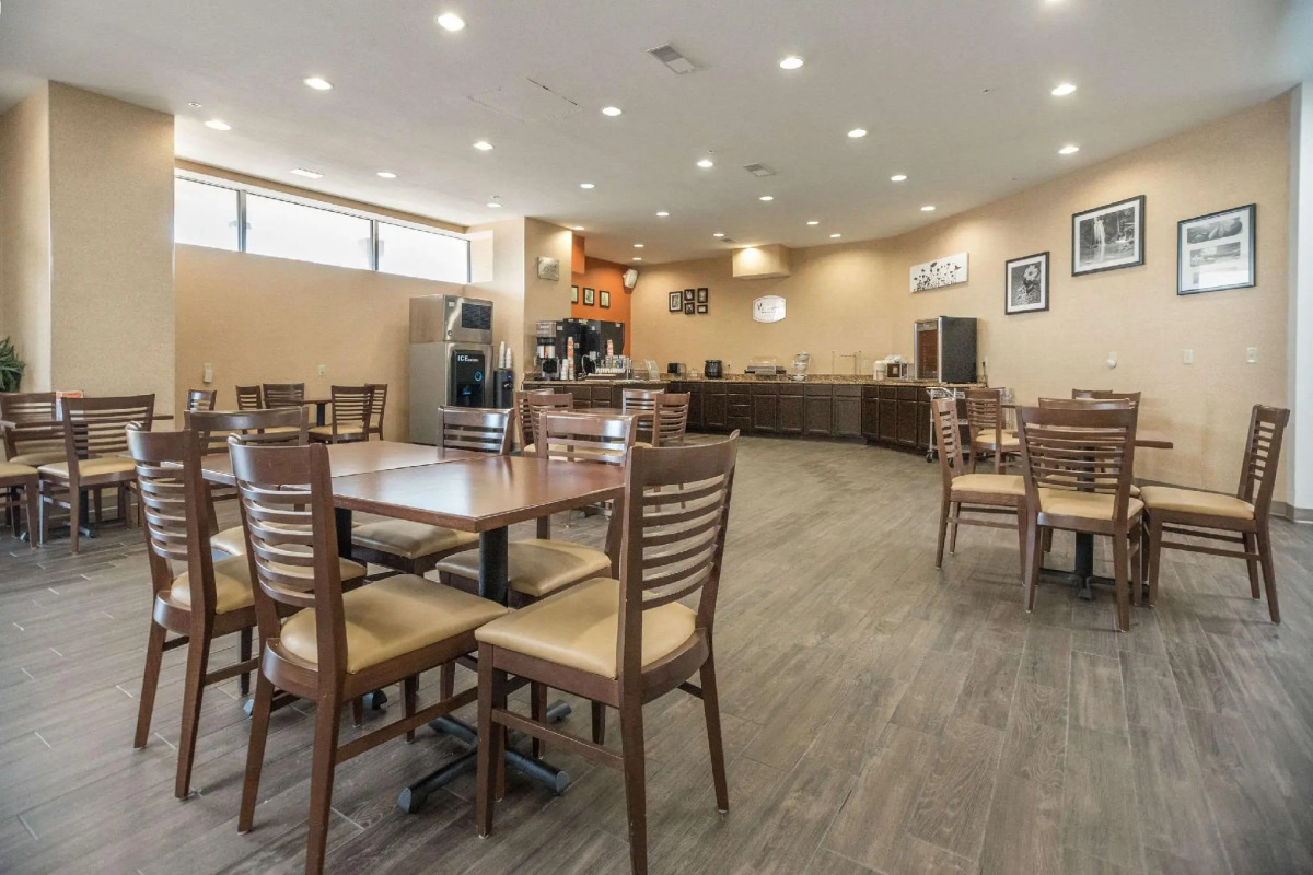 Sleep Inn & Suites and Conference Center Downtown