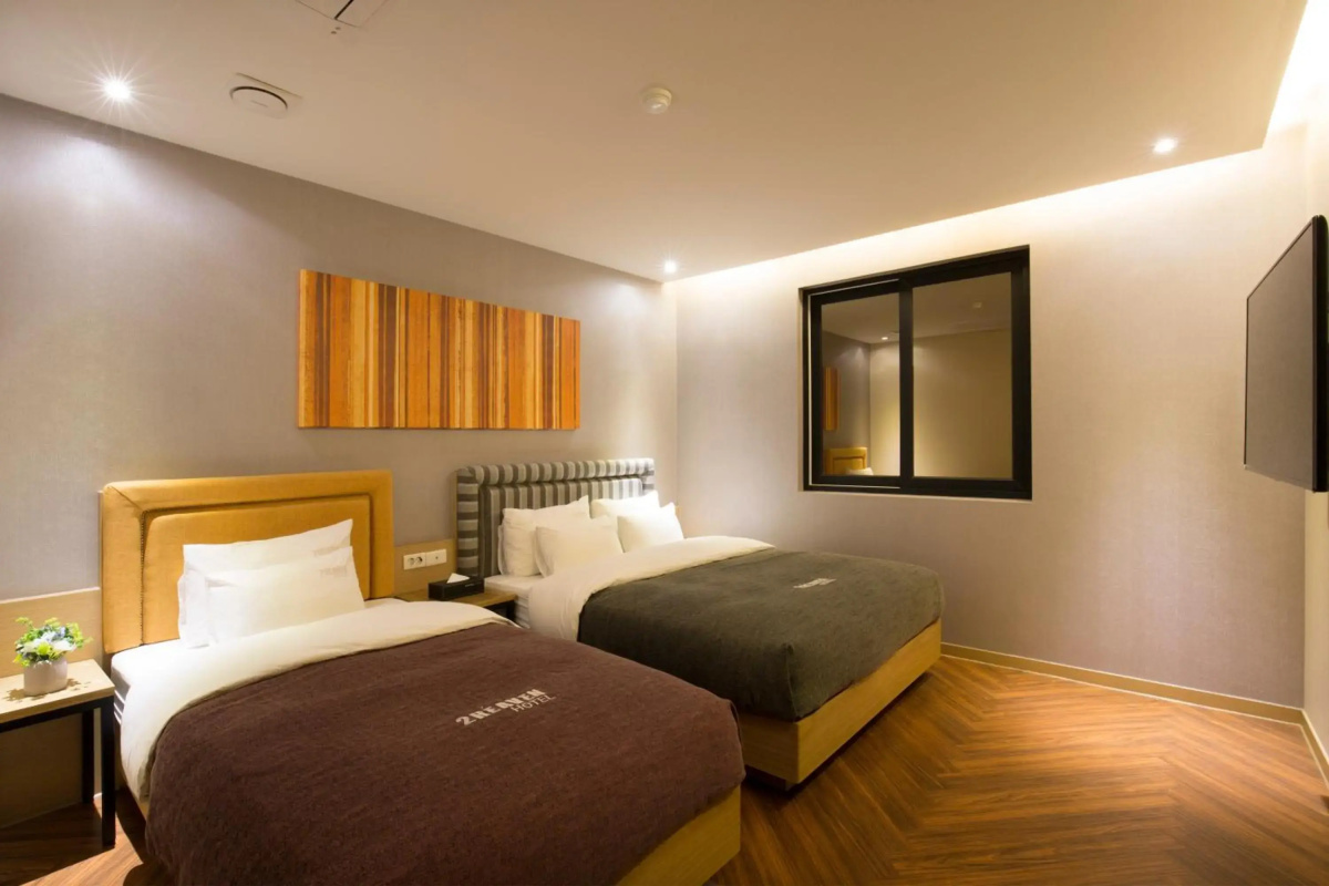 2 Heaven Hotel
