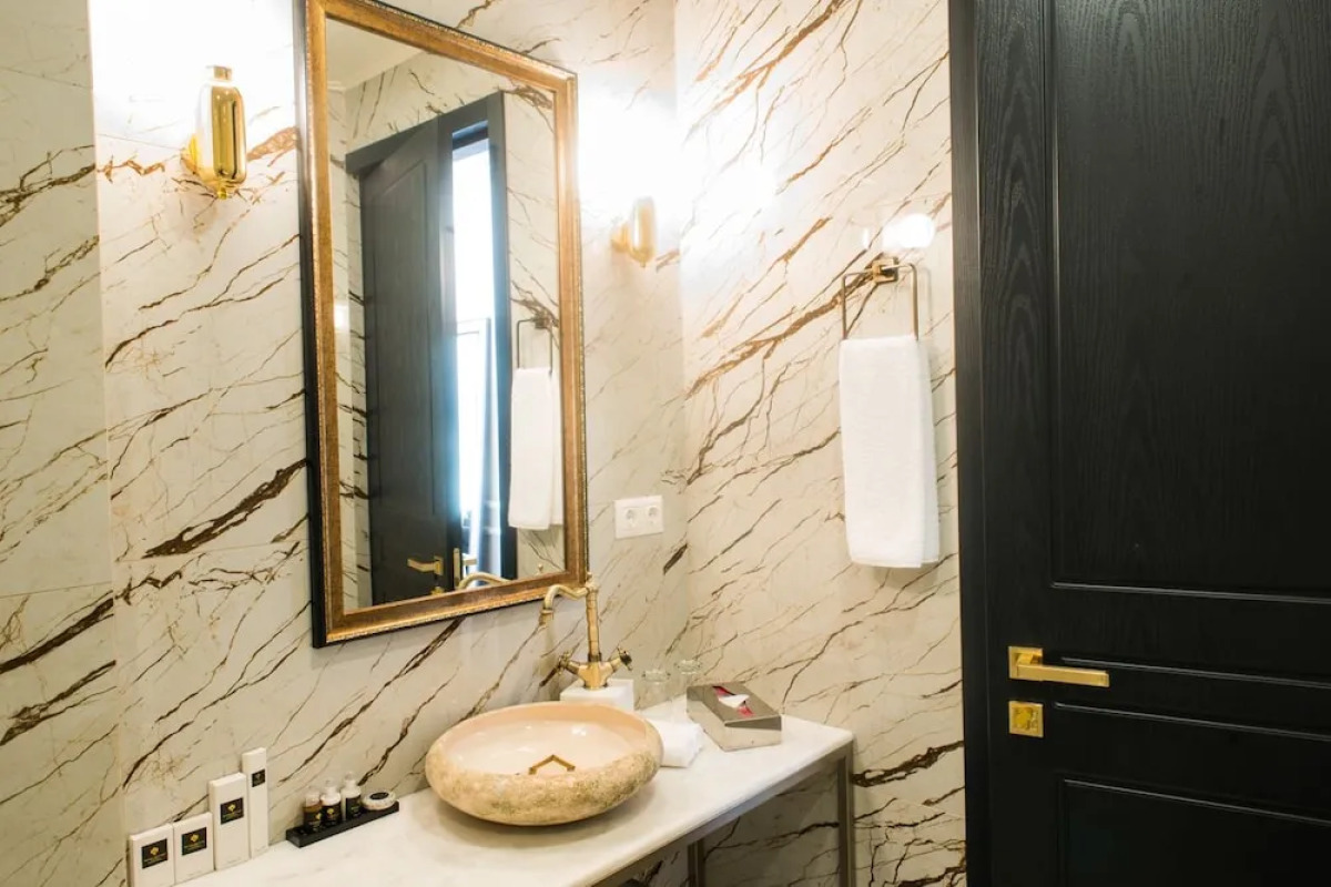 King Gorgasali Hotel