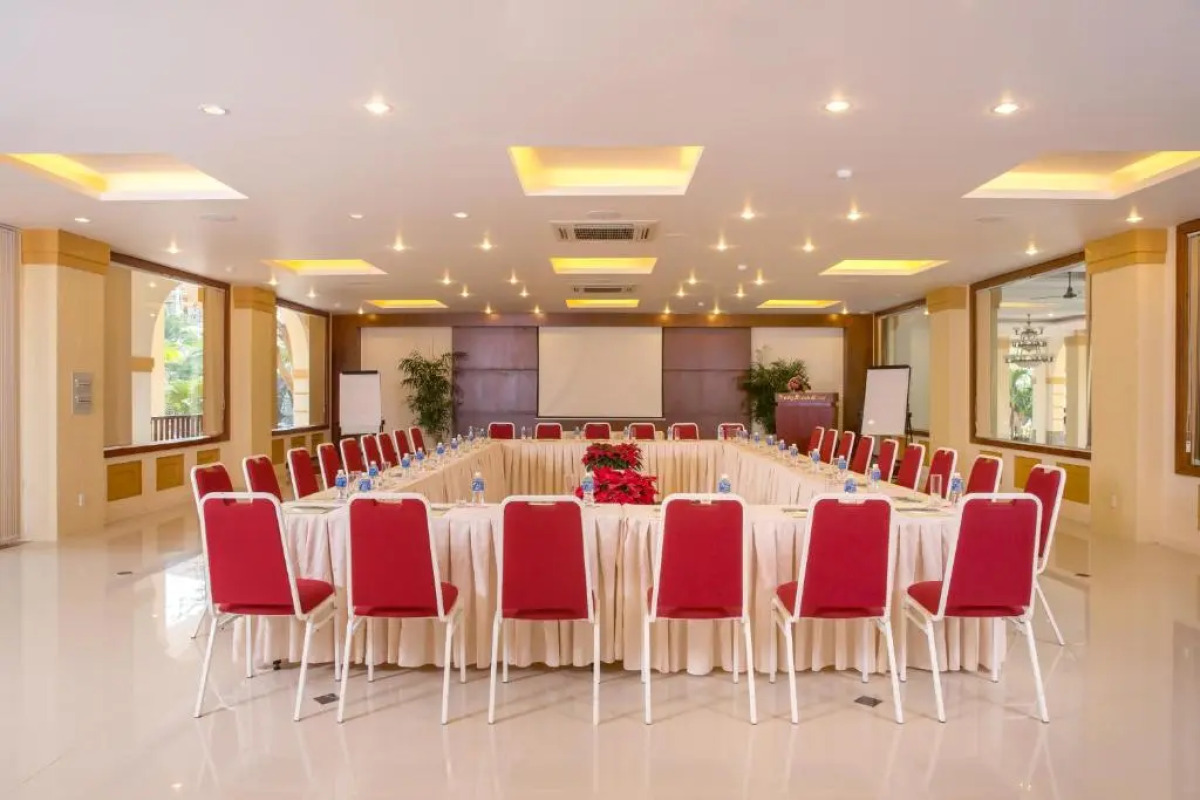 Sunny Beach Resort and Spa