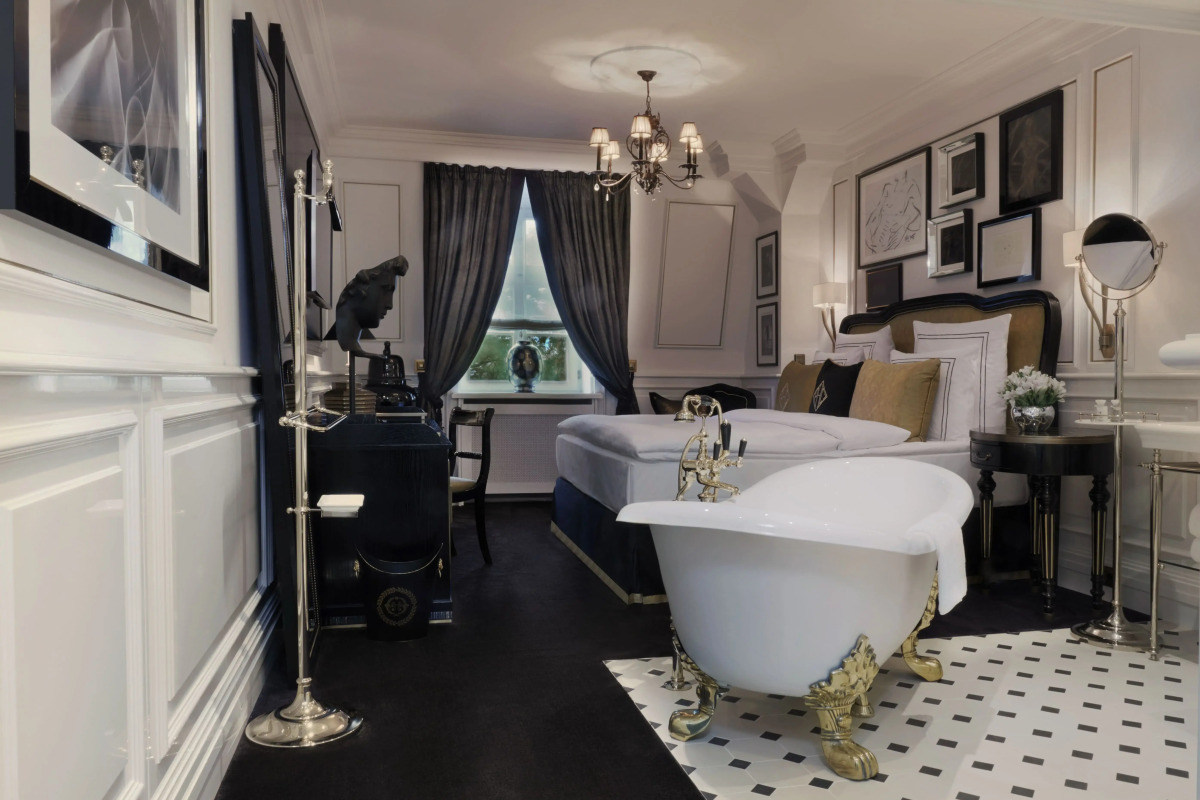 Schlosshotel Berlin By Patrick Hellmann