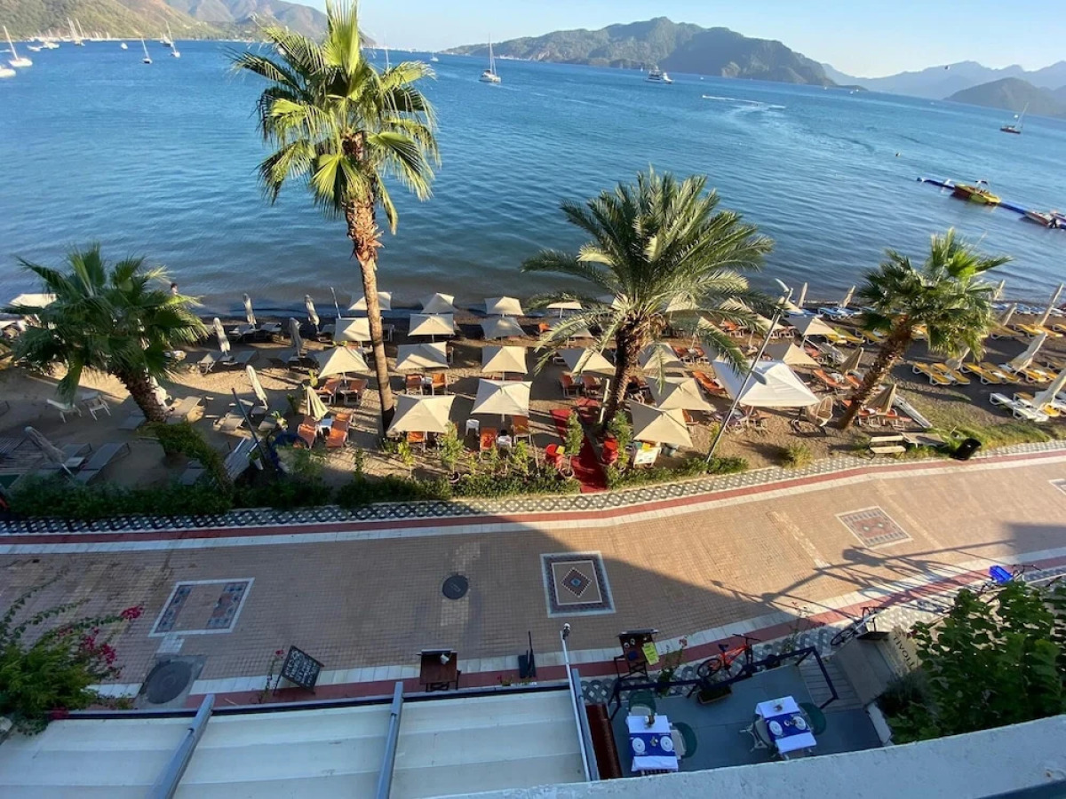 Reis Beach Hotel&Restaurant