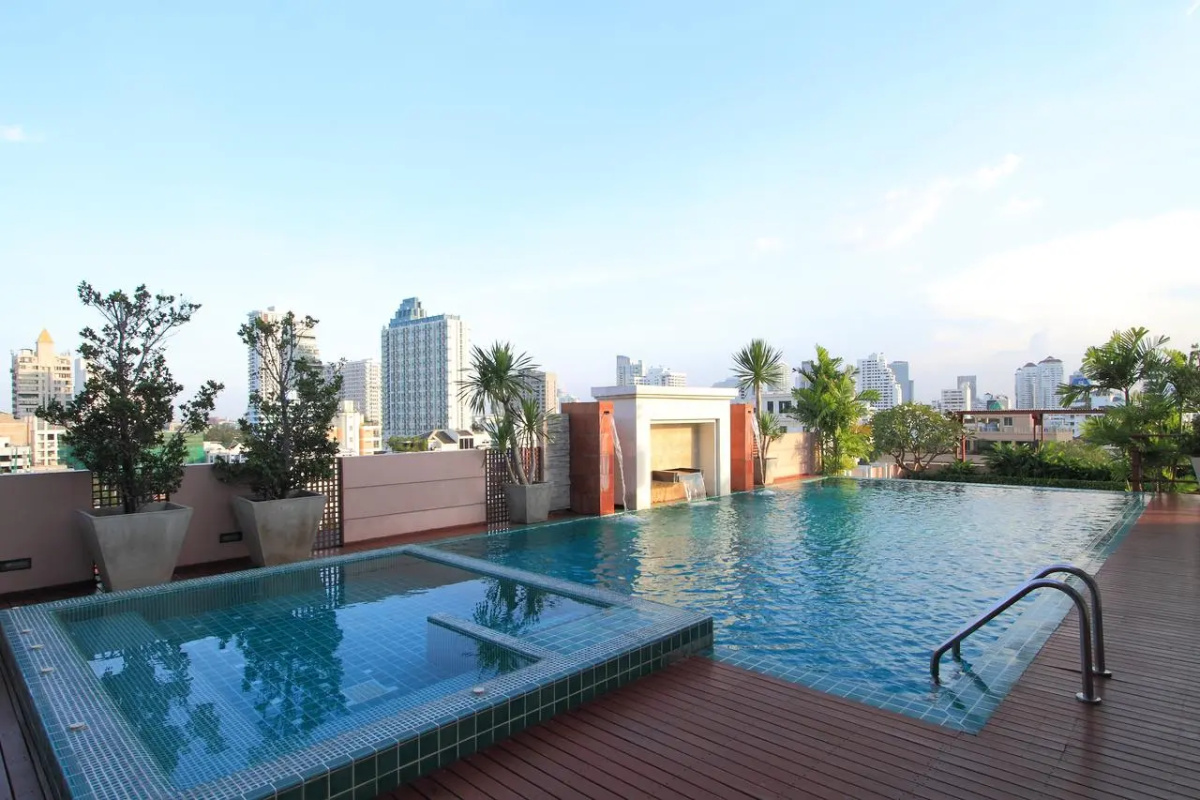 D Varee Montara Thonglor 25