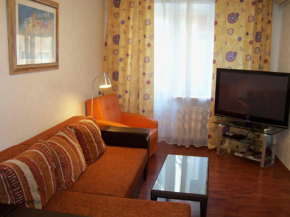 Апартаменты UKR Apartments