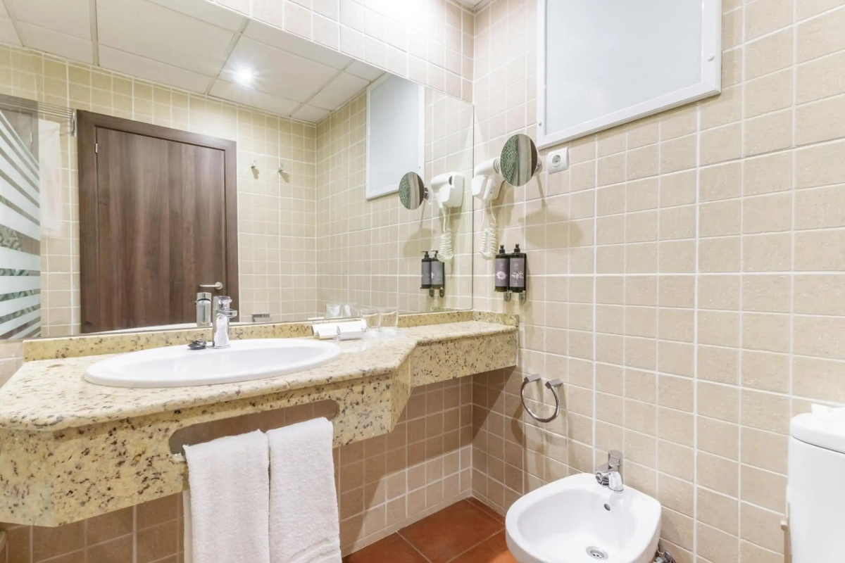 Yeni Hotel