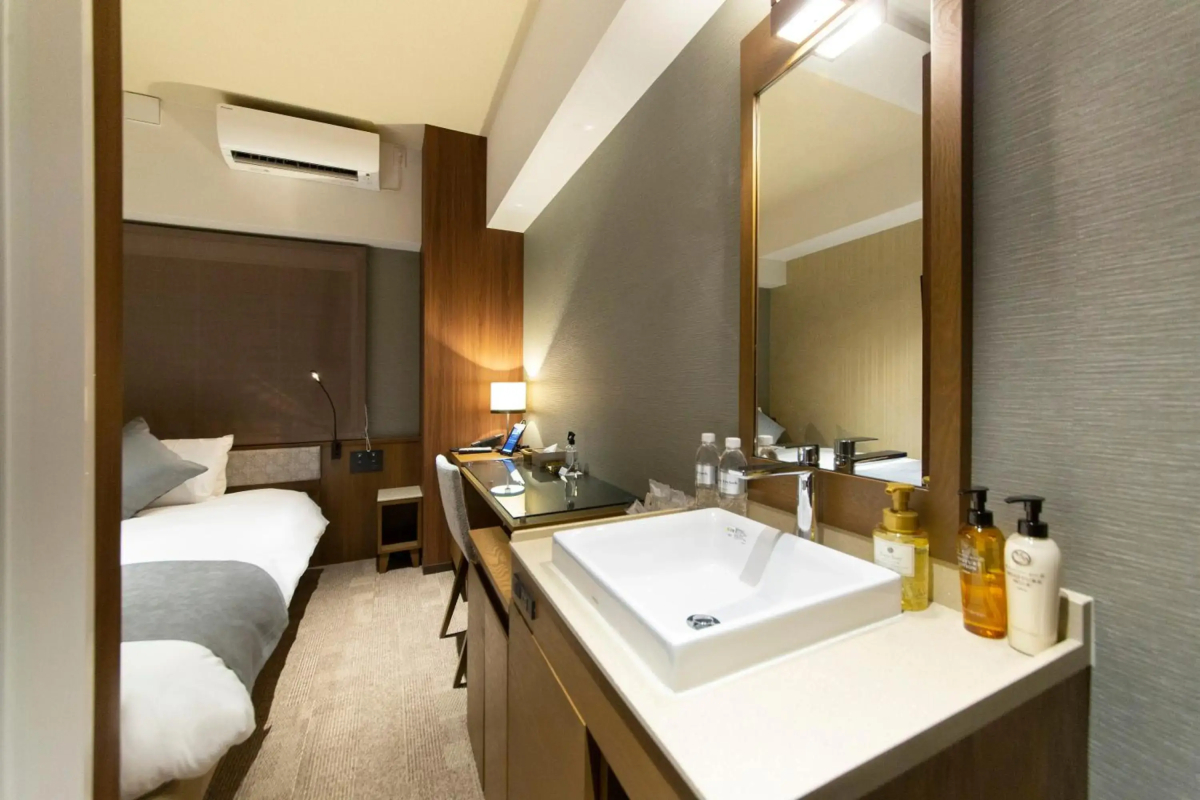Hotel Hillarys Shinsaibashi