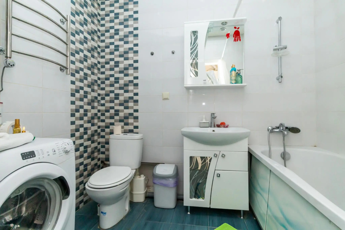 Moment House (Момент Хаус) на улице Молодёжная 4