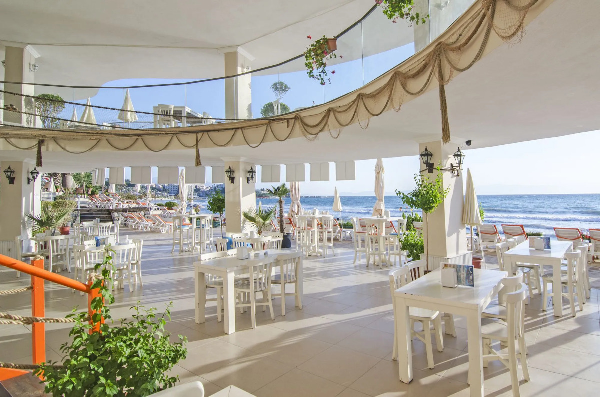 Ladies Beach Suit Otel