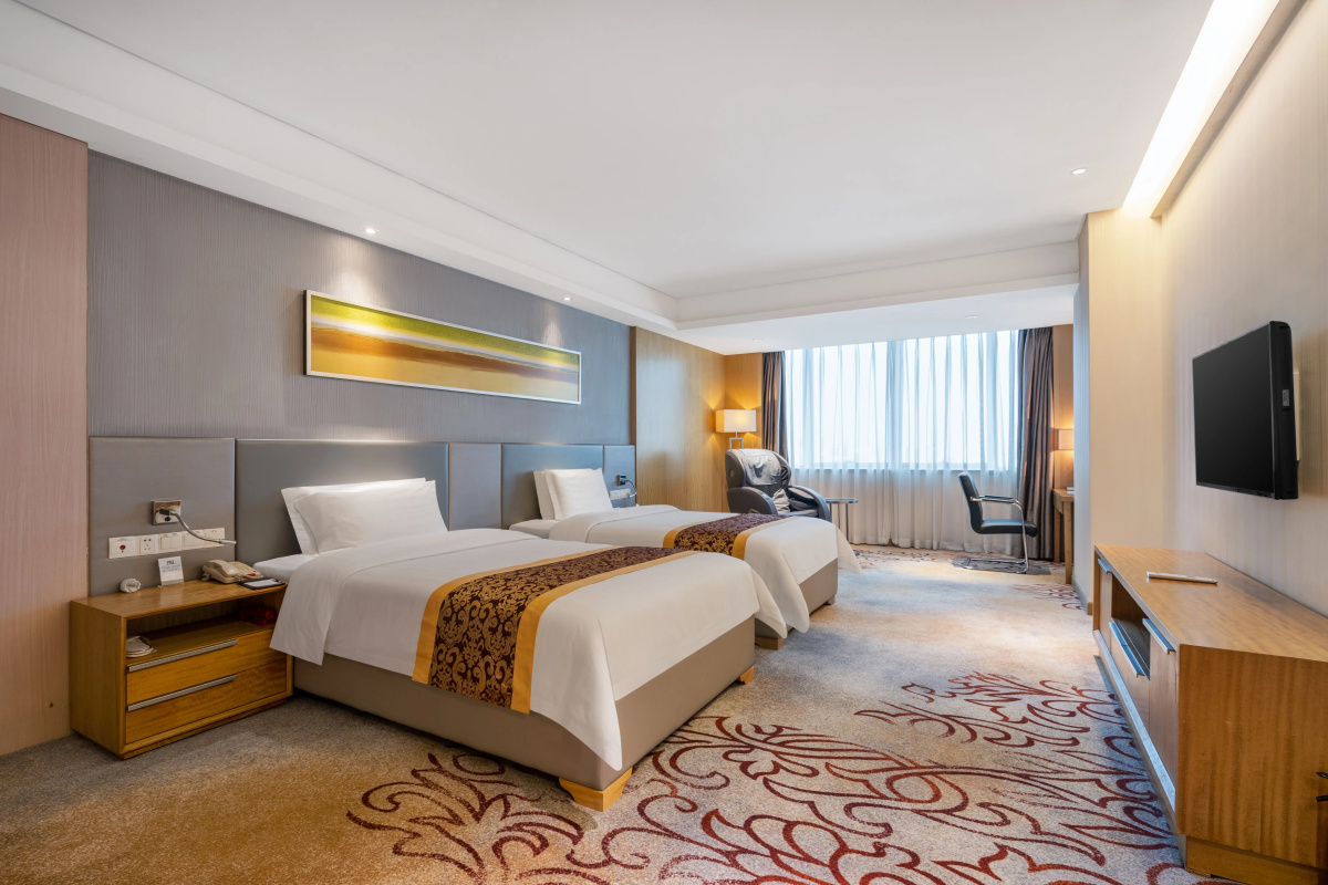 Guangzhou Pearl River International Hotel （Yijing Lu Metro Station）
