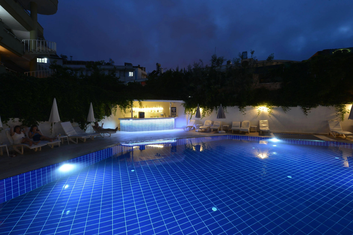 Kaftans City Hotel by RRH&R