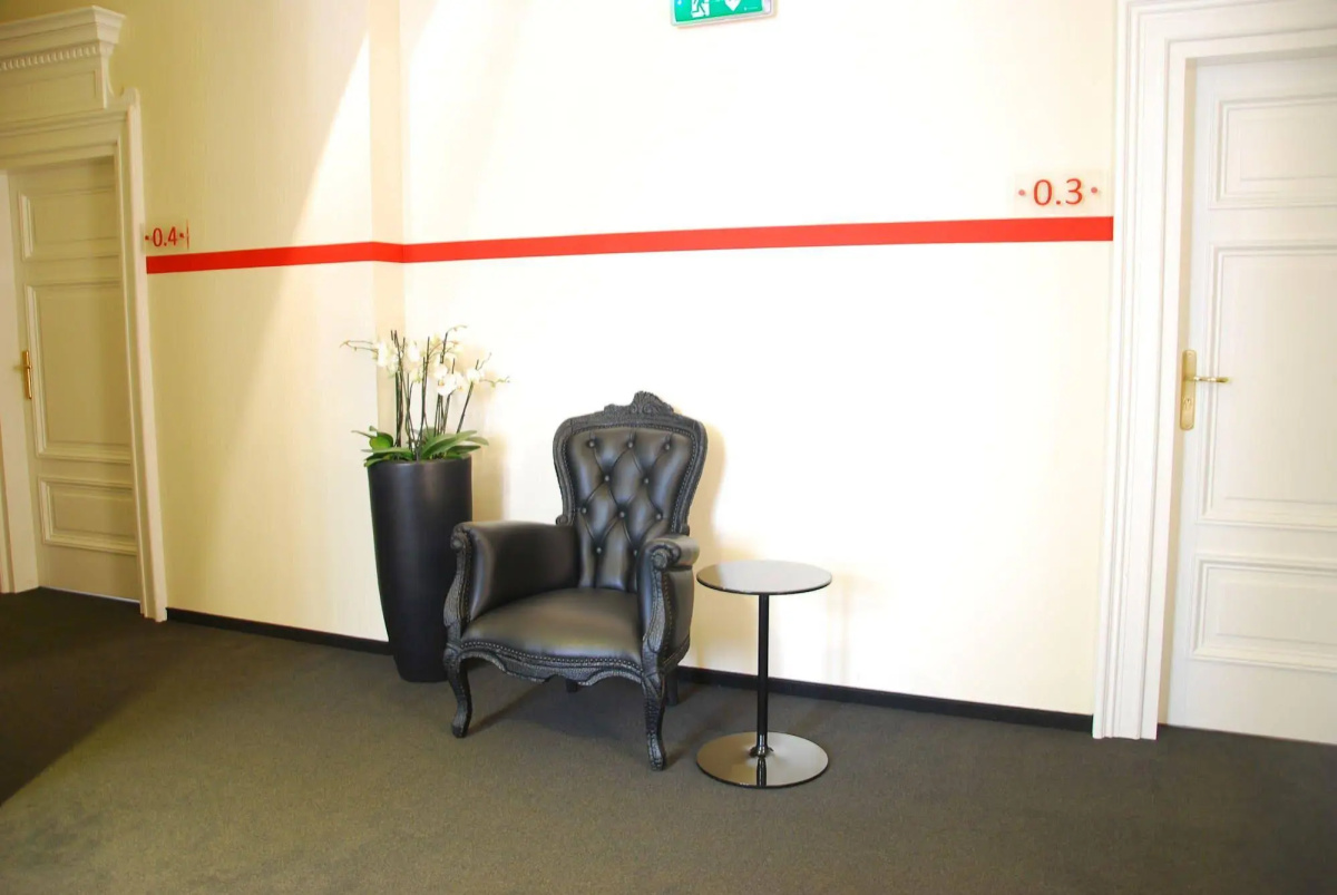 Home ApartHotel