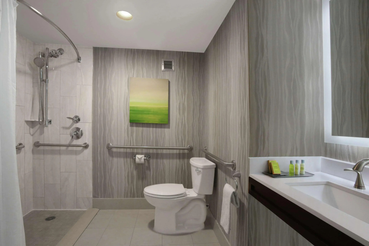 DoubleTree by Hilton at the Entrance to Universal Orlando