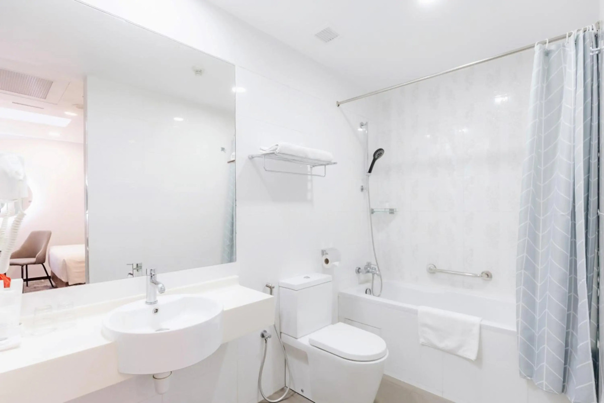 Santa Grand Hotel East Coast, a NuVe Group Collection