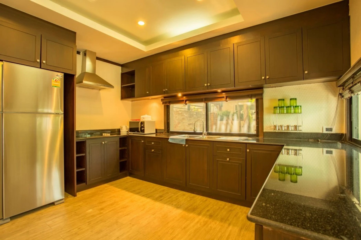 Dancenter Luxury Underwater World Pattaya