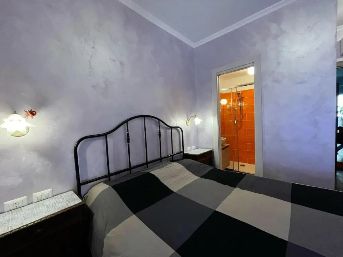 Iris Guest House