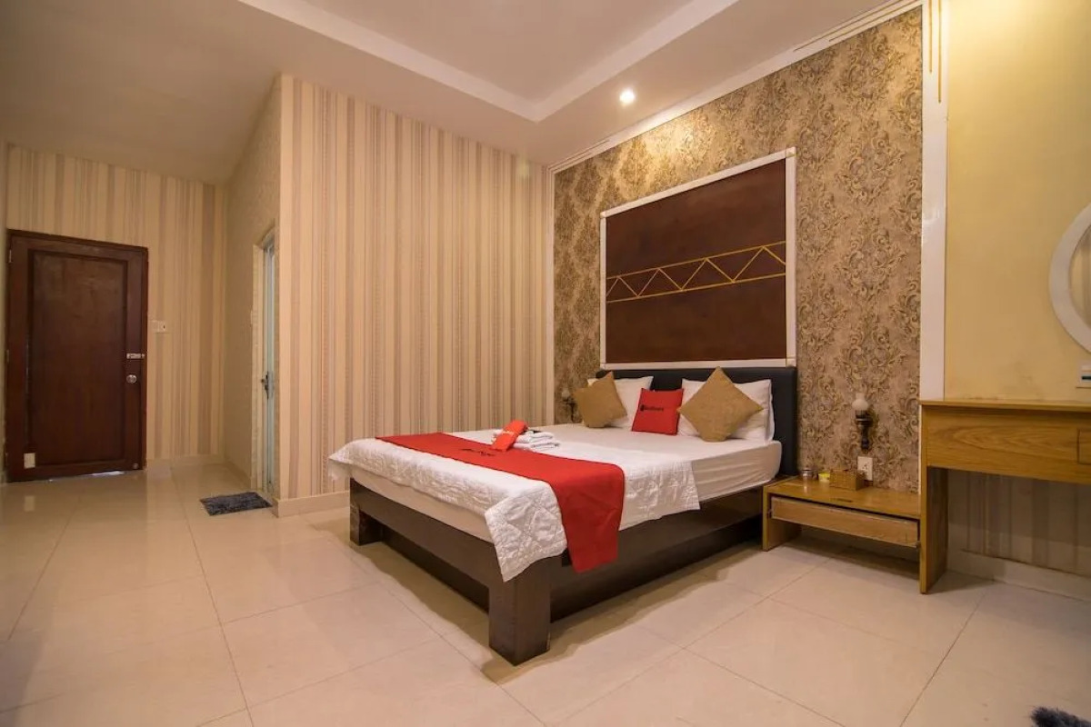 RedDoorz Near Tan Dinh Market 3