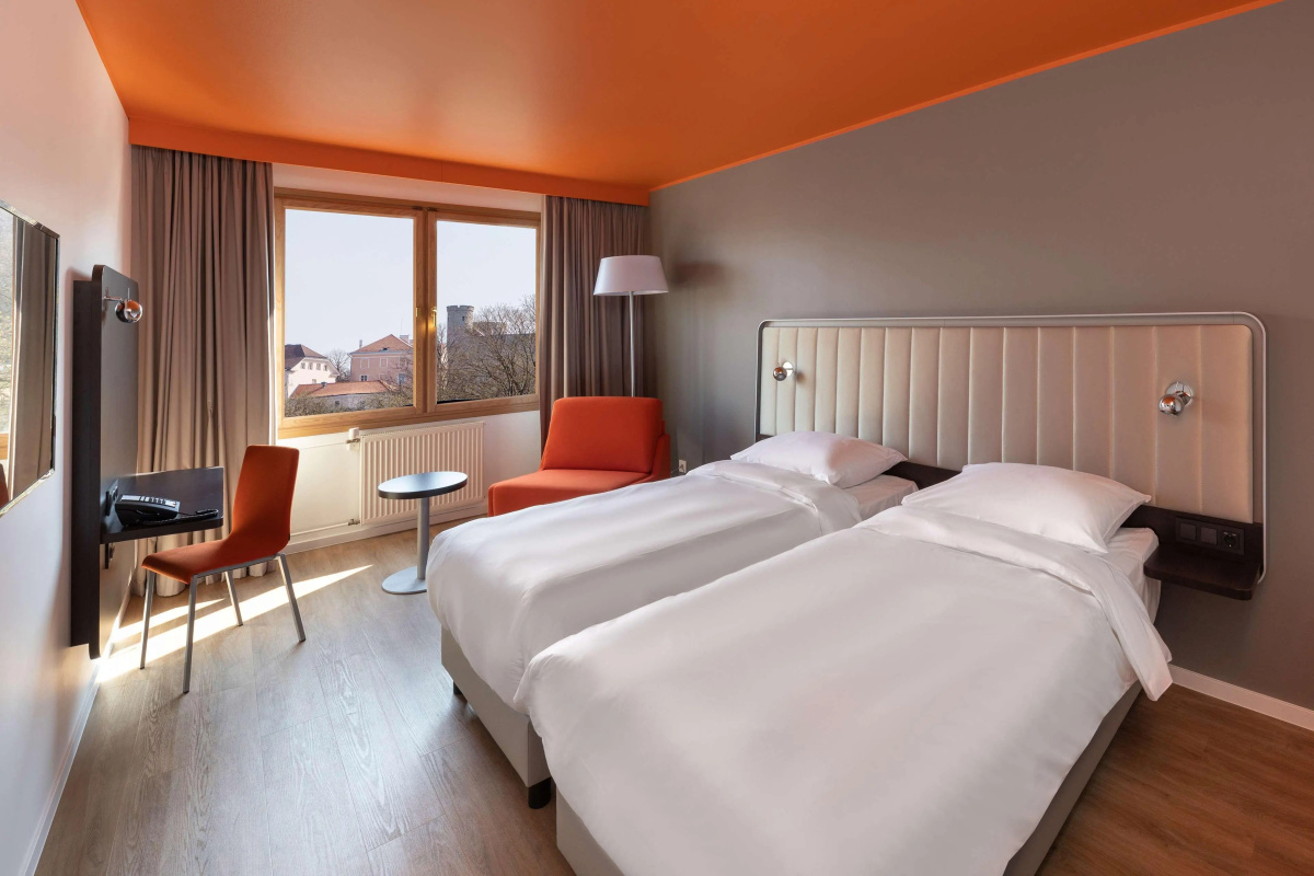 Отель Park Inn by Radisson Meriton Conference & Spa Tallinn