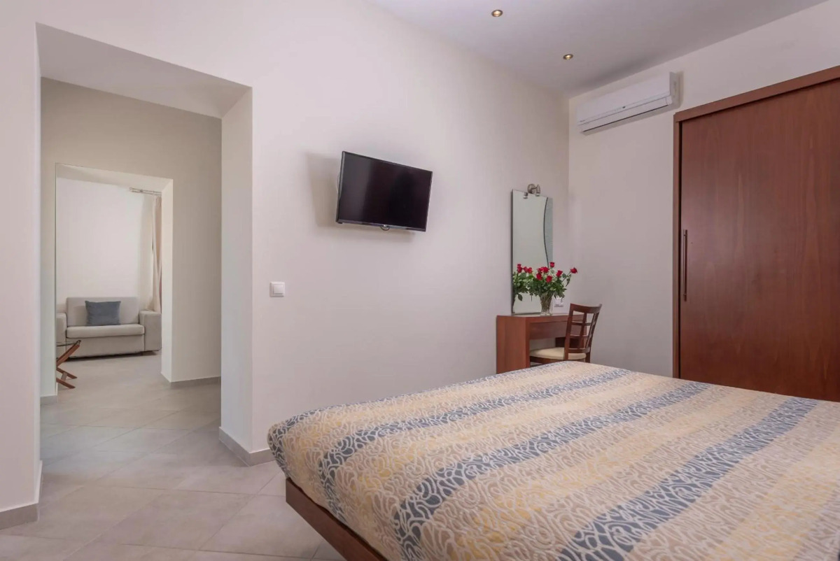 Отель Bomo Tosca Beach