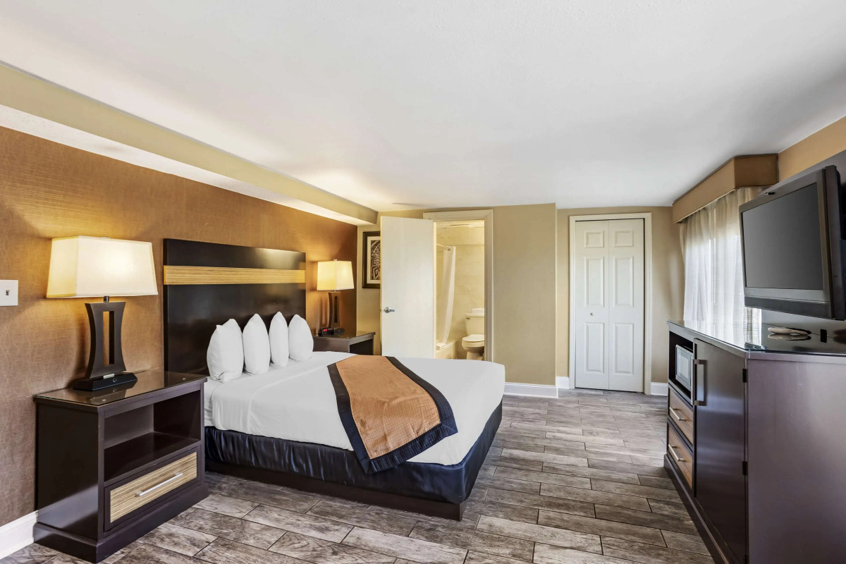 Best Western Plus Newark Airport West