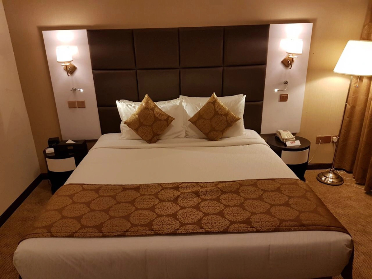 Отель The Park Hotel Formerly Al Jawhara Gardens