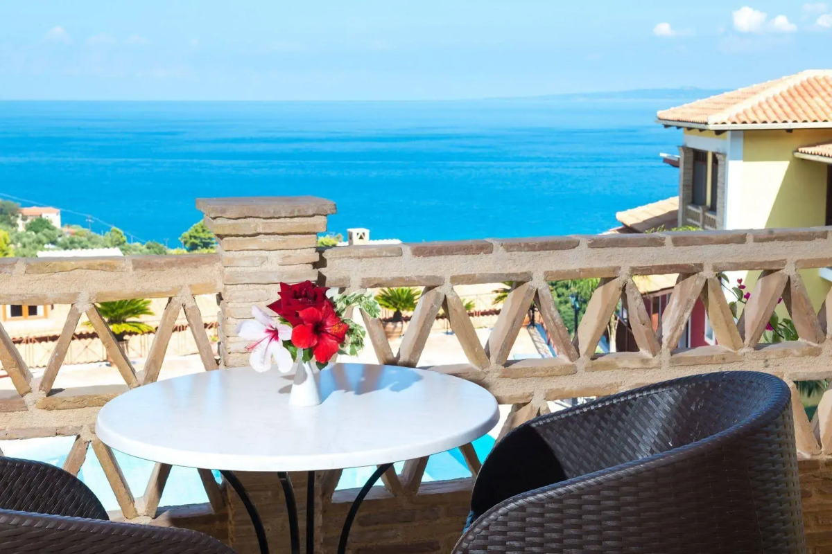 Sea View Village - Studios & Apartments