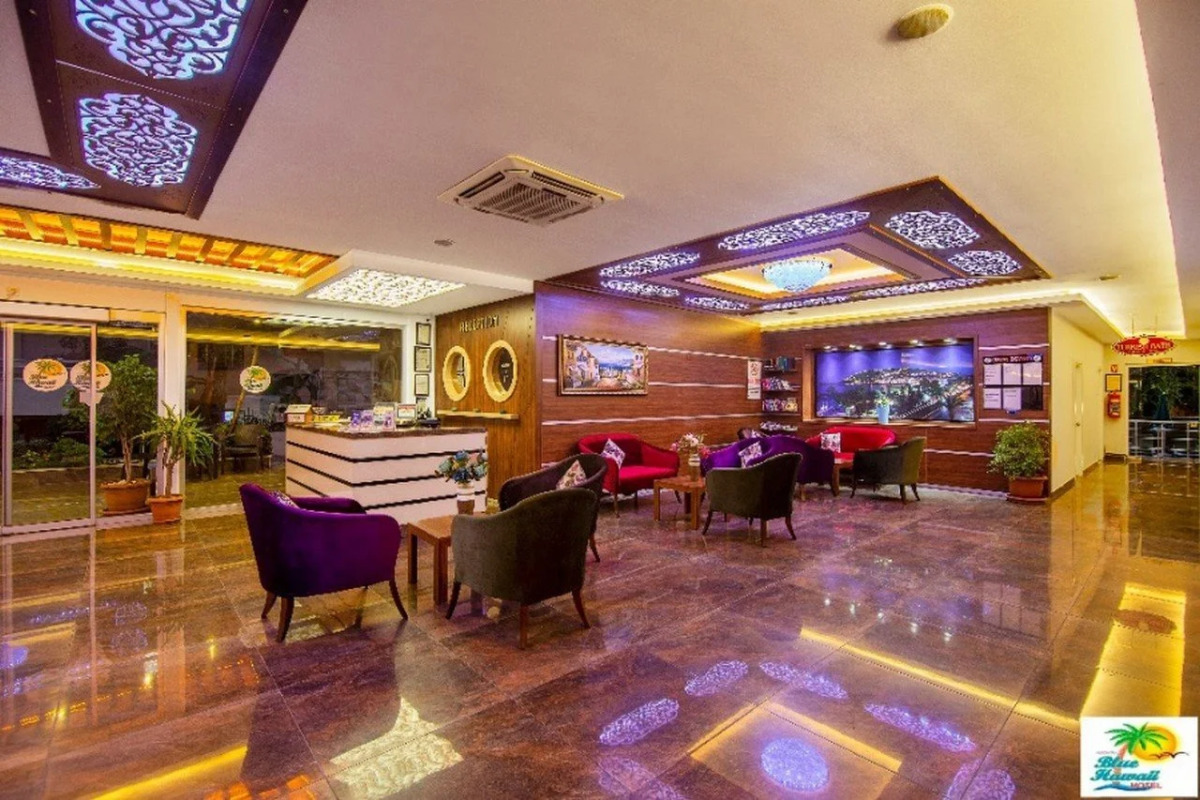 Kleopatra Blue Hawaii Hotel