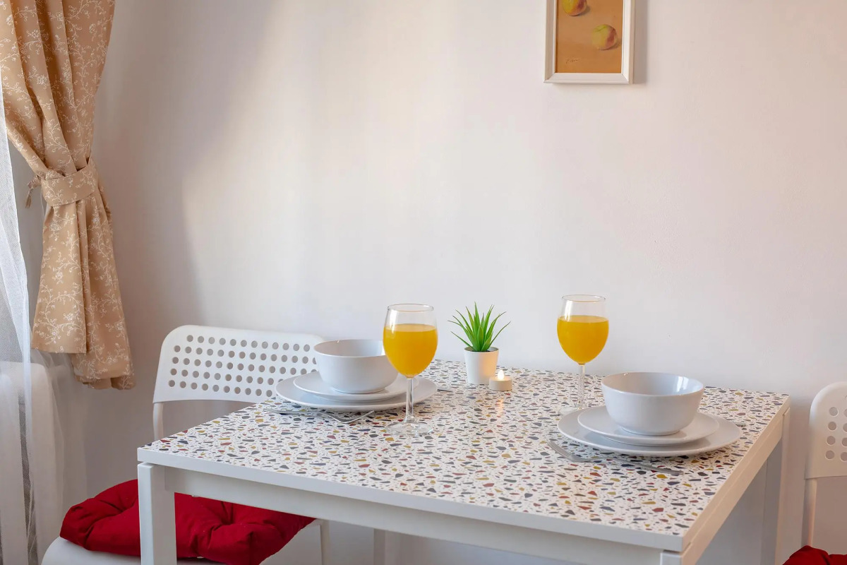 Уютные студии на улице Суханова