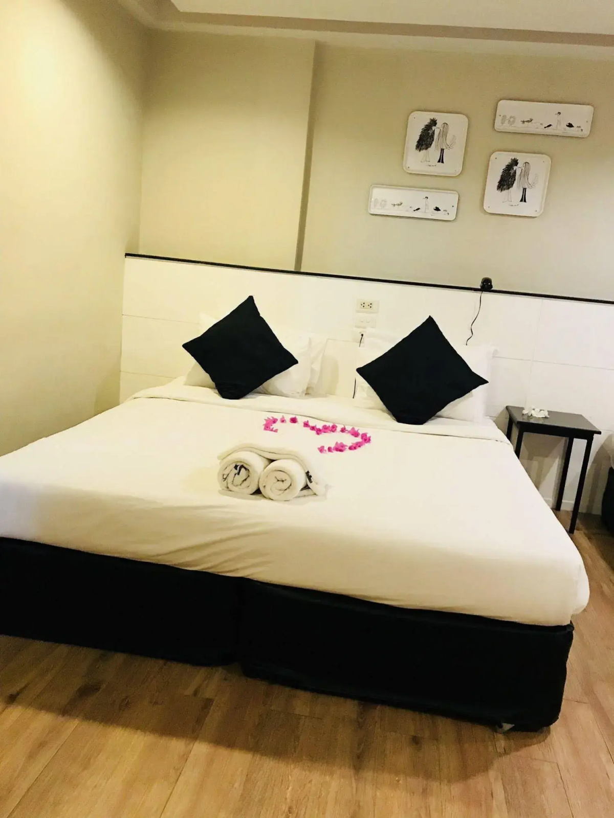 Paragon Inn