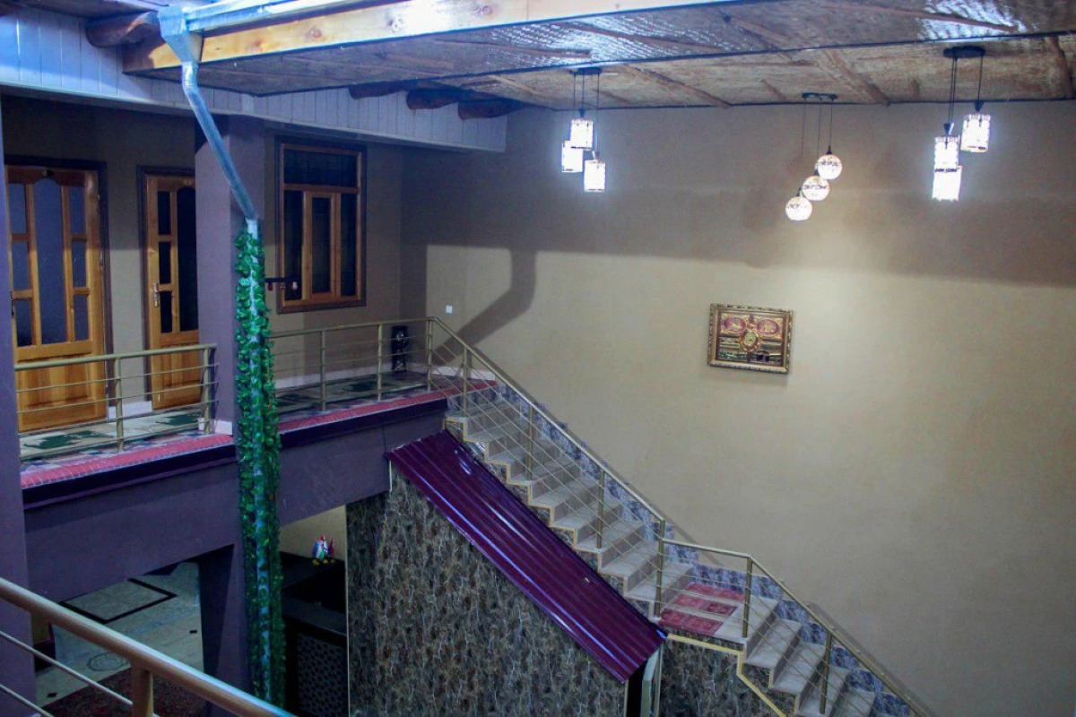 Al Mansur Guesthouse