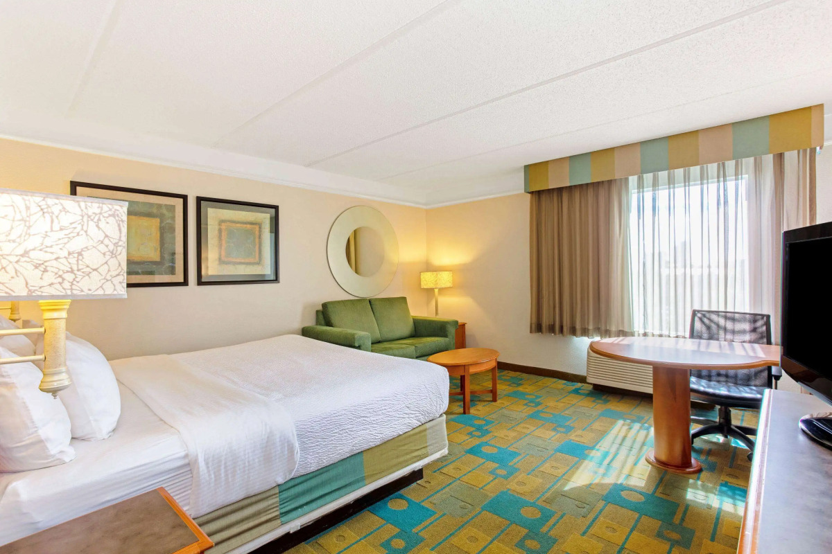 La Quinta Inn & Suites by Wyndham Orlando I Drive/Conv Ctr