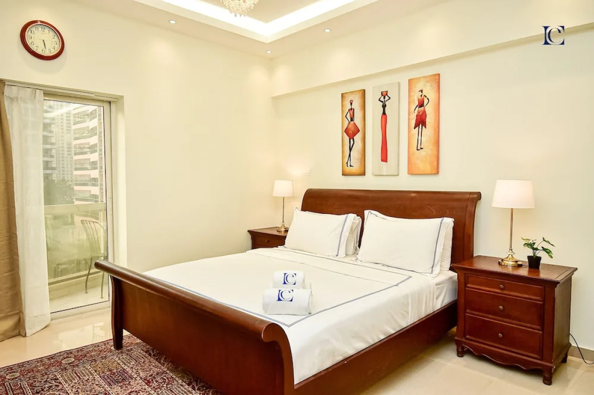 PRL Spacious studio with closed kitchen